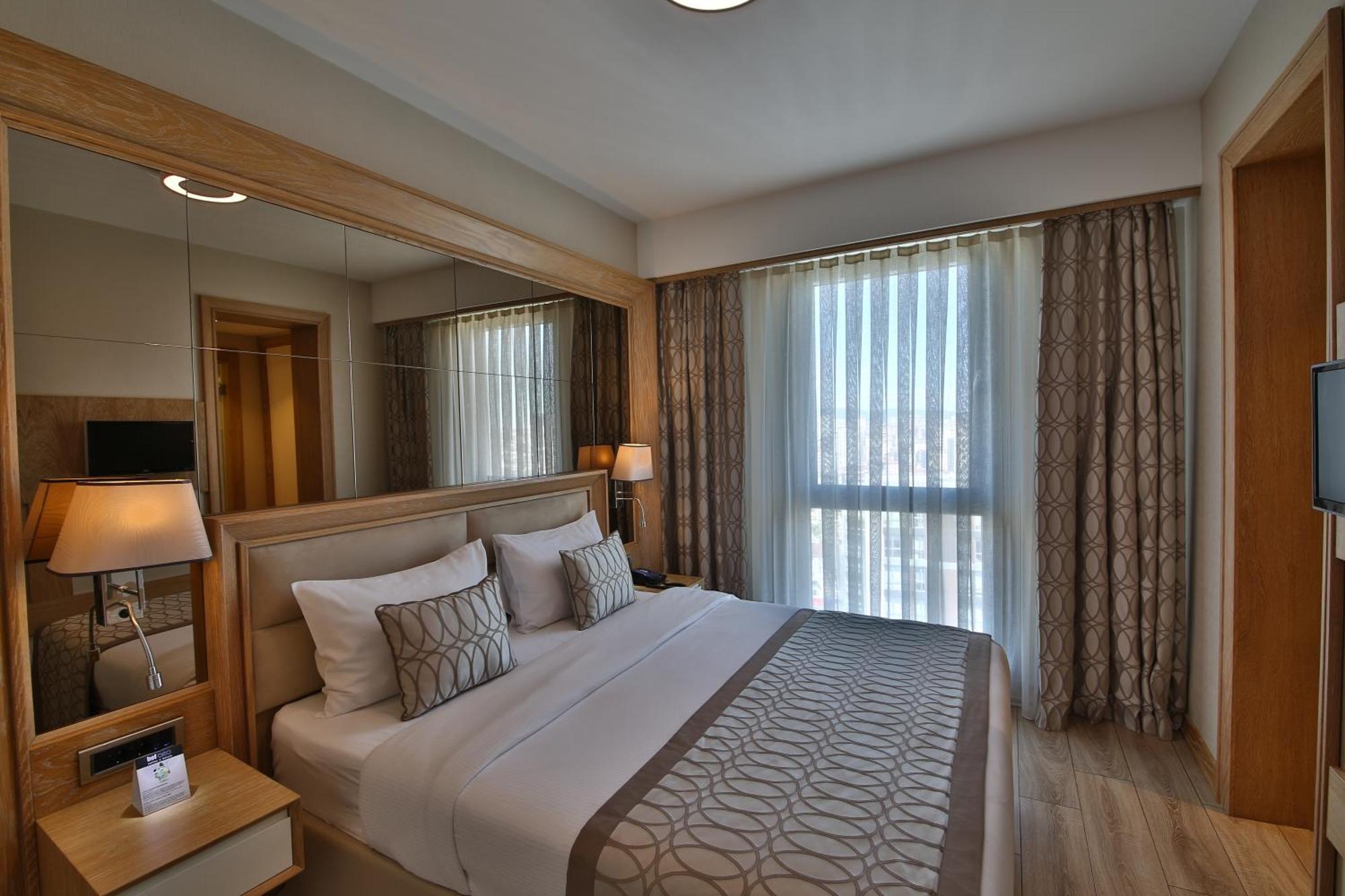 Bof Hotels Ceo Suites Atasehir Istanbul Eksteriør bilde